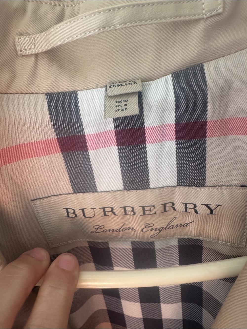 Burberry Tan Double-Breasted Trench Coat with Check Lining - Picture 2 of 7